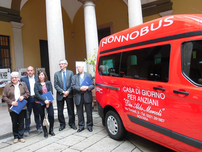 Alla Casa di Giorno un pulmino dalla Banca