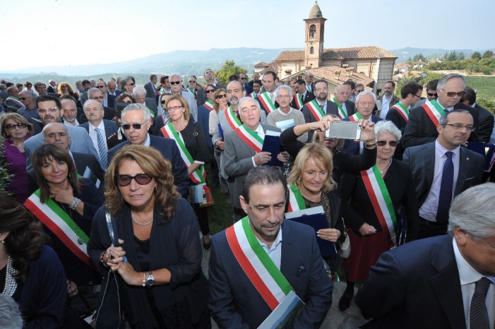 Sui Paesaggi Vitivinicoli del Piemonte gli occhi del mondo