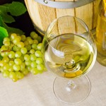 bicchiere_di_vino_bianco_erbaluce_di_caluso