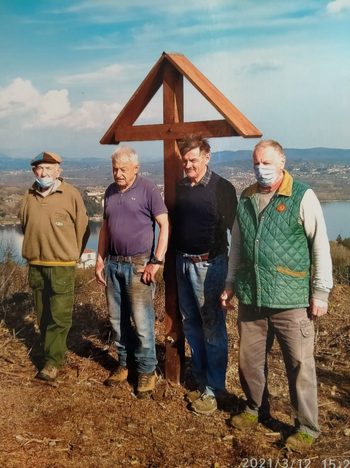 Quella croce sulla collina dei “fungiat”