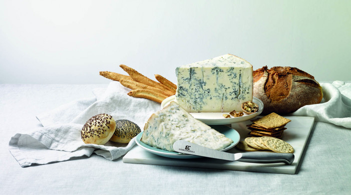 Il gorgonzola non cammina. Marcia. E quello piccante si prende la rivincita