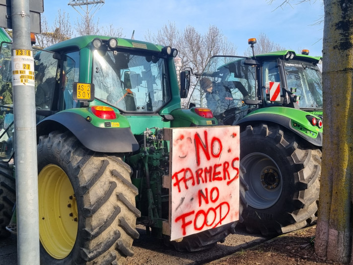 Protopapa incontra gli agricoltori