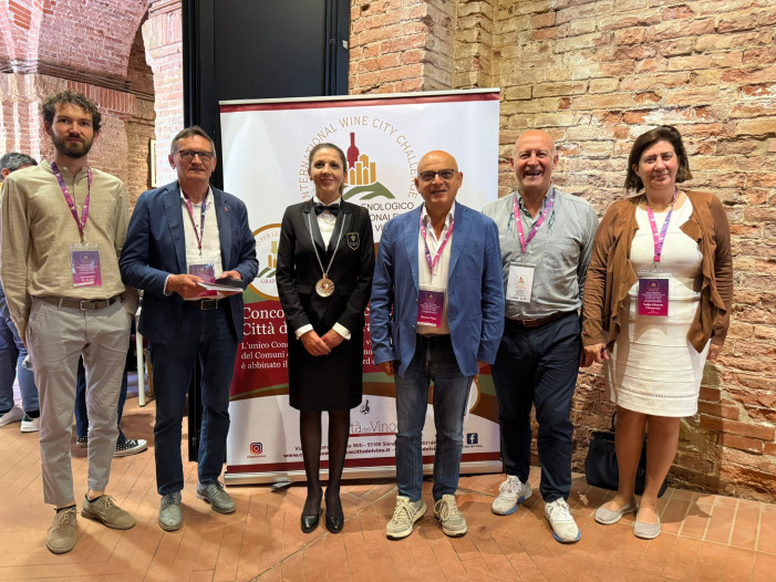 La carica dei 1500 campioni al concorso enologico Città del Vino