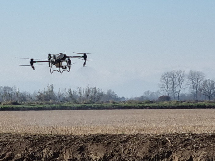 Coltivare il riso con i droni