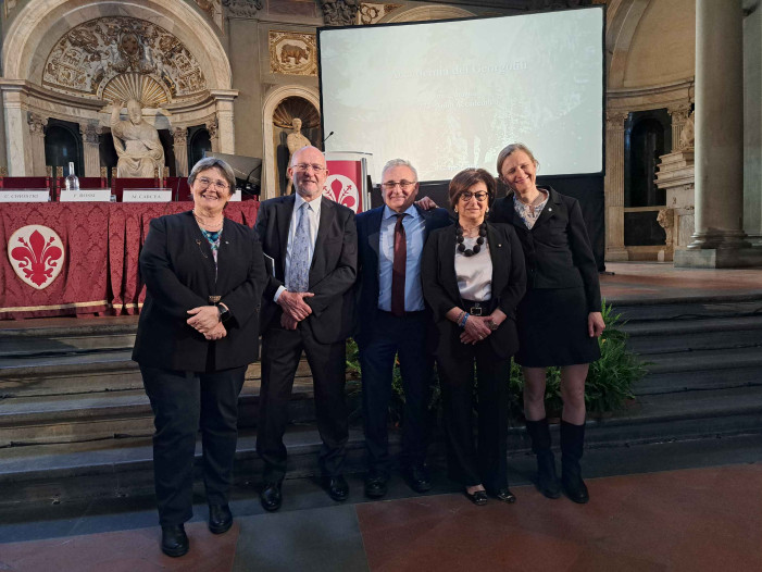 Sostegno accoppiato al massimo per il riso